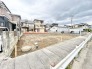 落ち着いた住環境の中にゆとりある広がりを感じさせ、自分らしい暮らしを自由に描ける開放的な空間が広がっています。