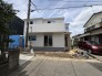 閑静な住宅街に佇む、シンプルで洗練された外観が日々の暮らしに調和をもたらします。