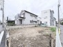 穏やかな空気が流れる住宅街に位置し、理想の住まいをゼロから描ける開放的な敷地です。