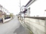 穏やかな空気が流れる閑静な住宅街の風景が、日々の暮らしに静かな安らぎをもたらします。