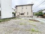 静かな住宅街にあり、暮らしの基点として穏やかな日々を育むための落ち着いた広がりを感じさせてくれます。