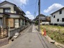 空が広がる穏やかな住宅街の風景が、日々の暮らしに静かな安らぎをもたらしてくれます。