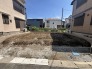 新しい暮らしを描くための、ゆとりある余白が心地よい落ち着いた佇まいの敷地です。