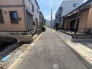 穏やかな空気が流れる住宅街の風景は、日々の暮らしに静かな安らぎをもたらしてくれます。