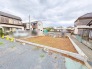 閑静な住宅街の一角に位置し、理想の住まいをゼロから描き出すための自由な広がりを感じる場所です。