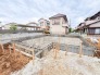 これからの暮らしの土台を丁寧に築き上げる、信頼感のある住まいづくりの一コマです。
