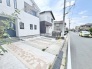 周辺環境と調和する整った佇まいが、日々の暮らしに穏やかな安心感をもたらしてくれます。