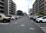 整然と区画されたスペースが住環境の利便性を高め、落ち着いた日常の風景を演出しています。