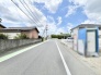 見晴らしの良い空が広がり、穏やかな時間が流れる落ち着いた住環境が整っています。
