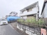 落ち着いた周辺環境に馴染む、日々の生活を穏やかに受け止めてくれる住まいです。