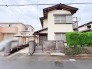 落ち着いた街並みに馴染む、風格ある佇まいが日々の暮らしに安らぎをもたらします。