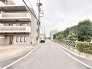 穏やかな時間が流れる落ち着いた住宅街にあり、日々の暮らしに安らぎを感じられる静かな環境です。
