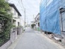周辺環境に溶け込む、落ち着いた住宅街の雰囲気が日々の暮らしに穏やかな安心感をもたらします。