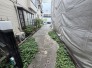 駐車場は縦列駐車で3台まで可。車幅や配置を現地でご確認ください。
