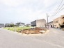 周辺の住環境と調和しながら、新しい暮らしの始まりを感じさせる広々とした敷地です。