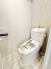 淡い色合いと清潔感のある質感で統一され、暮らしの細部まで心地よい調和を感じさせる空間です。