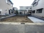 車通りの少ない閑静な住宅地、のびのびした子育てに適します。

