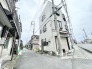 街並みに静かに寄り添いながら、日々の暮らしを穏やかに受け止めてくれる落ち着いた佇まい。
