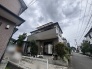 街並みに溶け込む洗練された外観が、穏やかで心地よい日常の風景を演出しています。