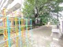 日々の暮らしの中に穏やかな安らぎを感じさせる、緑豊かな風景が広がる住環境です。