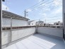 開放的な空を身近に感じられる、ゆとりある屋外スペースが暮らしの幅を広げてくれます。