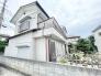 周辺環境と調和する落ち着いた佇まいが、穏やかな日々の暮らしを優しく包み込みます。
