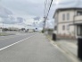 空が広く見渡せる開放的な環境で、日々の暮らしに心地よいゆとりを感じさせてくれる立地です。