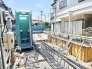 新しい暮らしの基盤となる、確かな基礎工事が進む静かな敷地の風景です。