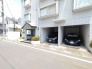 日々の生活に寄り添う、穏やかな街並みに馴染む外観が魅力の佇まいです。
