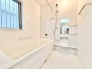 清潔感あふれる色調で統一された、穏やかな時間が流れる健やかなプライベート空間です。