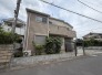 角地につき、開放感に恵まれる住居がここに。
