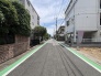 落ち着いた住宅街の風景が広がり、穏やかな時間が流れる健やかな環境です。