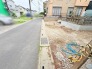 穏やかな住宅街に位置する、これからの暮らしを自由に描き出せるゆとりある敷地です。
