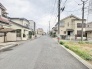 落ち着いた住宅街に位置し、日々の暮らしに穏やかな静けさと心地よい調和をもたらしてくれる住環境です。