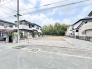 閑静な住宅街の一角にあり、新しい暮らしの構想をゆったりと描ける広々とした敷地です。