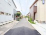 整然とした街並みが心地よく続き、日々の暮らしに穏やかな安らぎをもたらしてくれる住環境です。