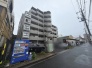 西川口駅まで徒歩17分。この距離だと、運動不足も少し解消されるかも。
