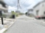 穏やかな時間が流れる落ち着いた住環境で、日々の暮らしに静かな安らぎをもたらしてくれる立地です。