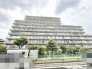 ゆったりとした時間が流れる、落ち着いた住環境と調和する穏やかな佇まいです。