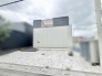 無駄を削ぎ落とした洗練された佇まいが、住まう方の感性に心地よく寄り添う静謐な空間です。