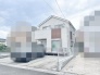 落ち着いた色合いの外壁が街並みに調和し、穏やかで心地よい暮らしの予感を感じさせてくれます。