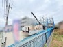 理想の住まいが形作られていく、期待感に満ちた建築現場の様子です。