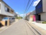 閑静な住宅街に佇み、日々の暮らしに穏やかな空気が流れる心地よい住環境です。