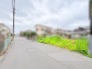 空が広く感じられる静かな環境で、日々の暮らしに穏やかなゆとりをもたらす立地です。