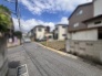 周辺環境に落ち着きが感じられ、日々の暮らしに溶け込む穏やかな街並みが魅力的な立地です。