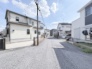 穏やかな空気が流れる住宅街の風景は、日々の暮らしに心地よい安らぎをもたらしてくれます。