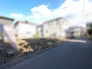 青空が広がり心地よい風を感じられる開放的な敷地です