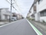 穏やかな空気が流れる住宅街の風景は、日々の暮らしに心地よい安らぎを与えてくれます。