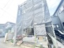 新しい暮らしのカタチが形作られていく、これからの完成が楽しみになる建築中の外観風景