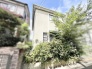豊かな緑の佇まいが穏やかな日常を演出する心地よい外観です
